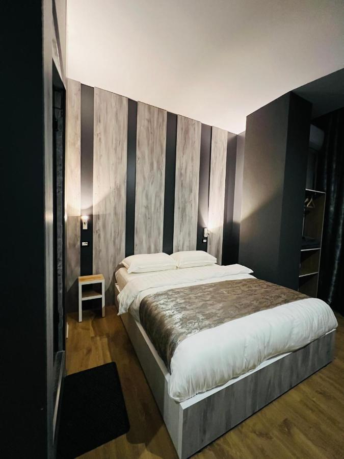 Colombia Apartments&Rooms Durres Luaran gambar