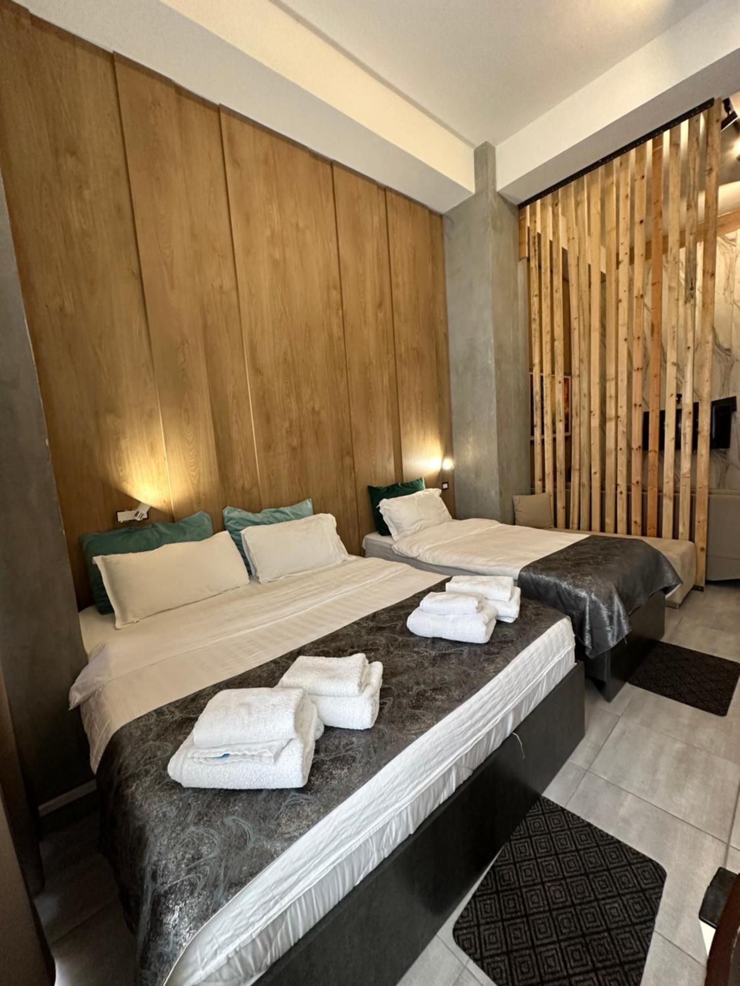 Colombia Apartments&Rooms Durres Luaran gambar